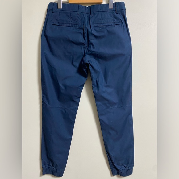 RW&CO Men’s Navy Blue Commuter Joggers Slim Fit Size 30x30 - Picture 4 of 5